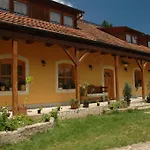 Casa de hóspedes életfa *